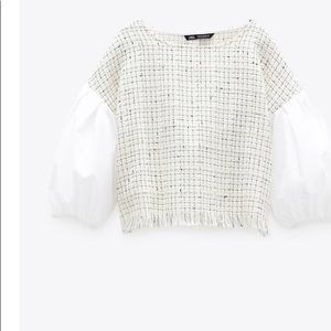 Tweed blouse with white puff sleeve